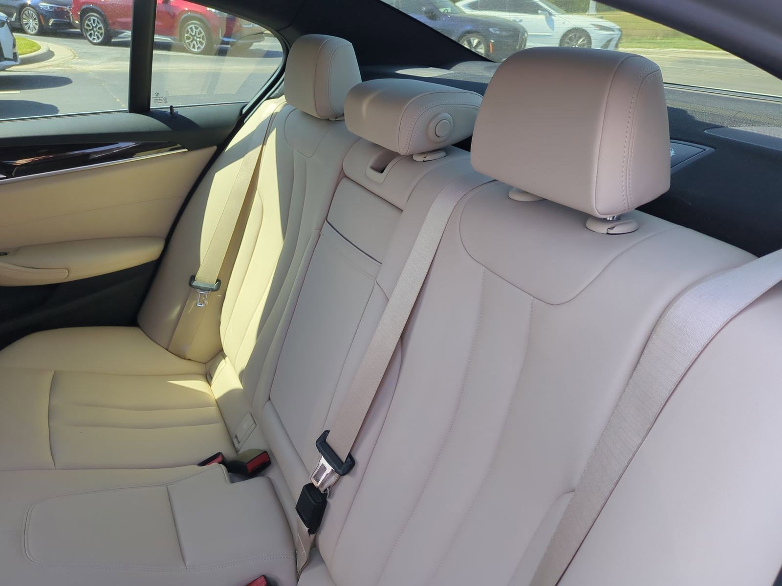 Used 2019 BMW 530i w/ Convenience Package image 31