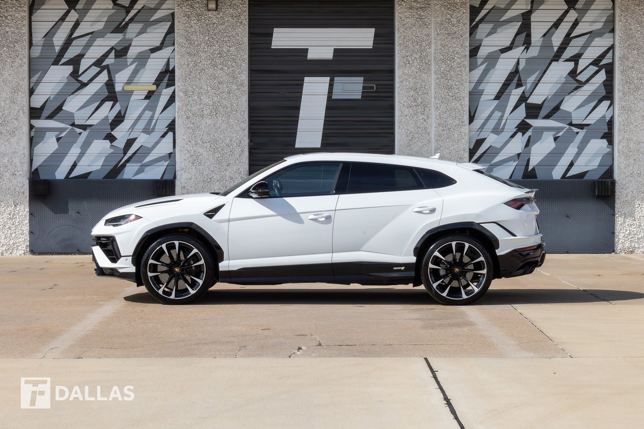 Used 2024 Lamborghini Urus S image 7