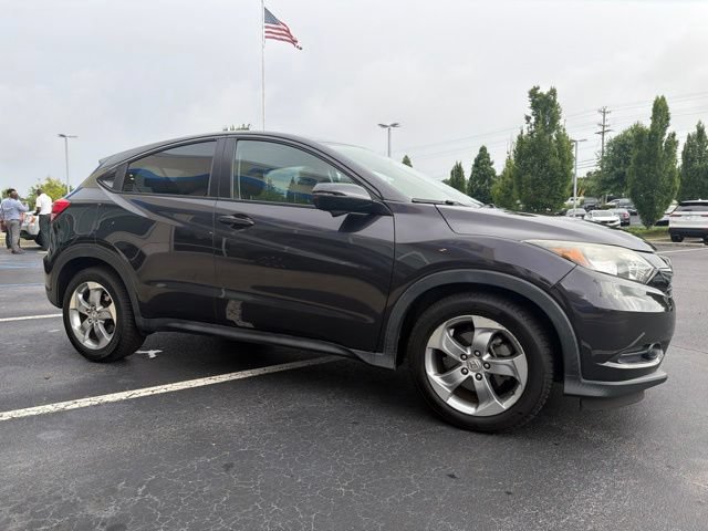 Used 2017 Honda HR-V EX image 4