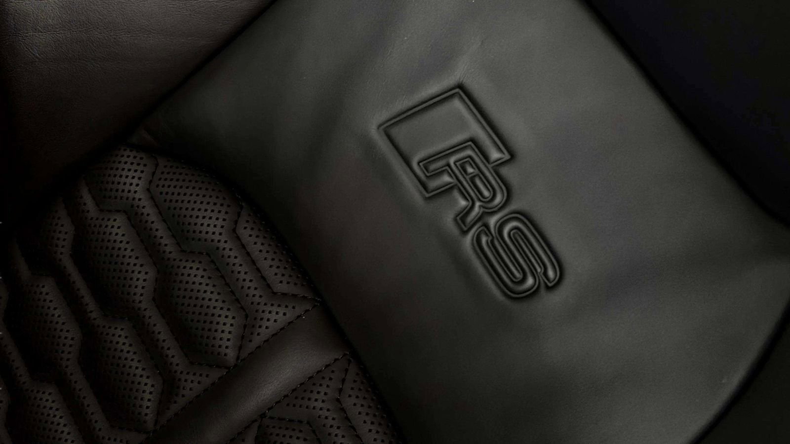 Used 2023 Audi RS 6 w/ Carbon Optic Package image 20