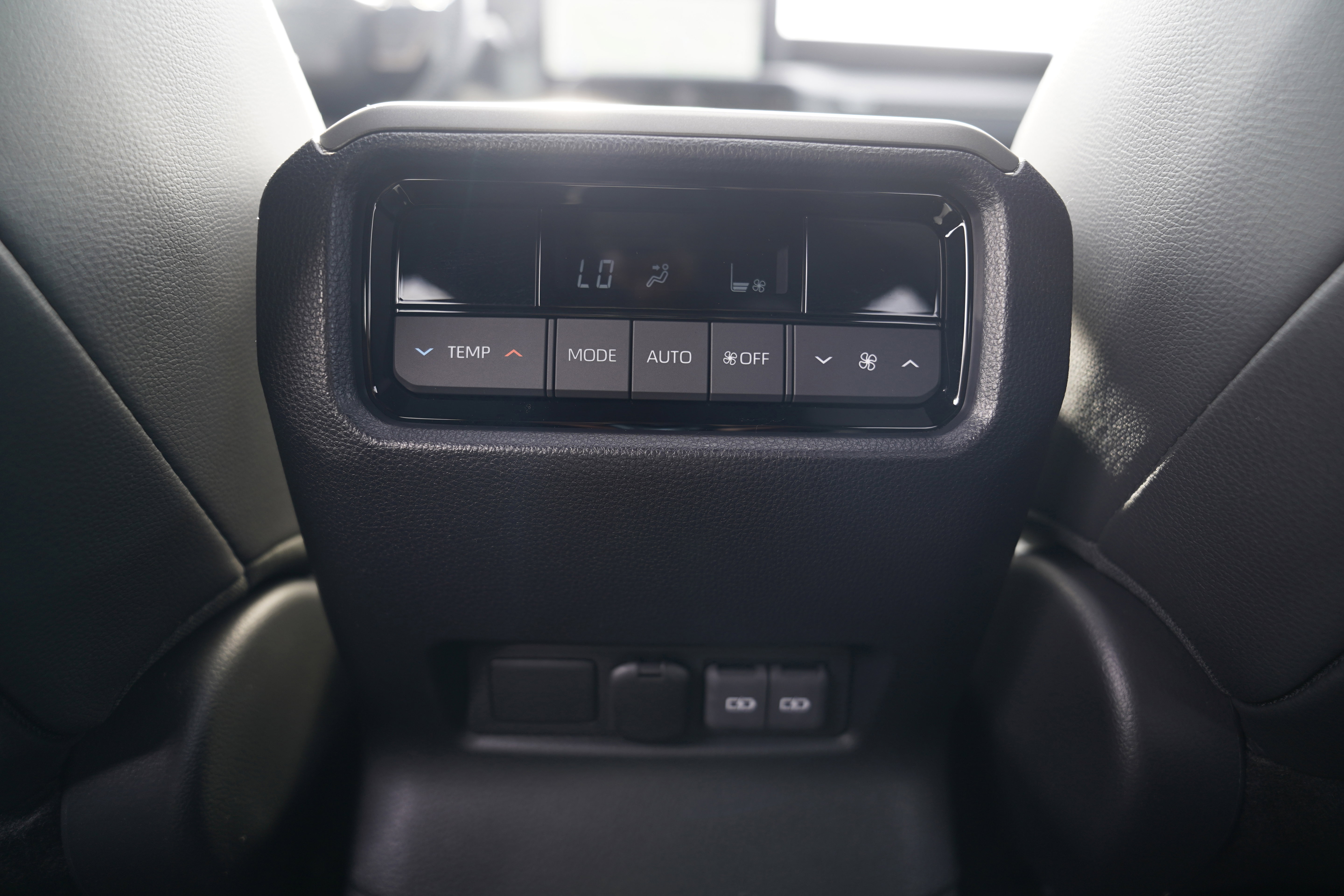 Used 2024 Toyota Land Cruiser image 12