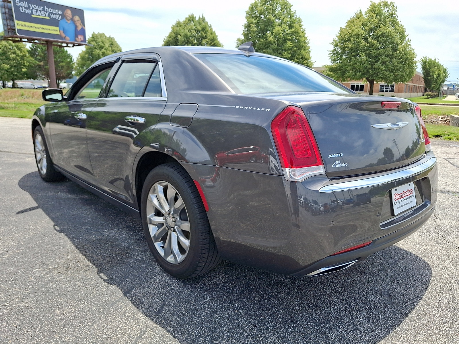 Used 2018 Chrysler 300 Limited w/ Safetytec Plus Group AWD/4WD image 8