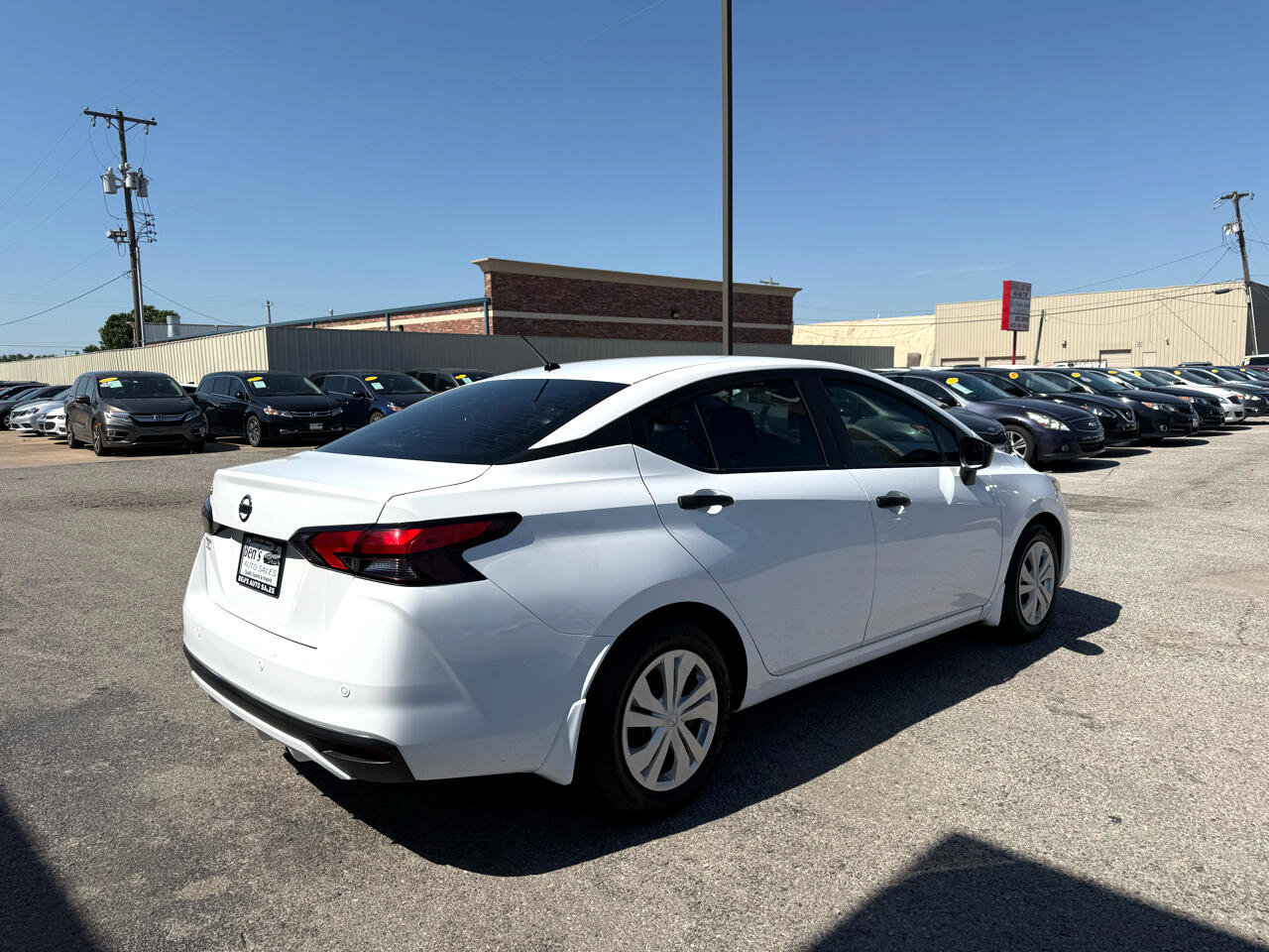 Used 2020 Nissan Versa S image 5