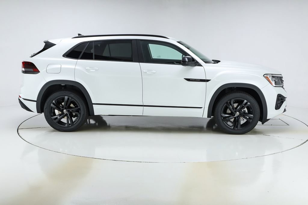 New 2026 Volkswagen Atlas Cross Sport SEL R-Line image 10