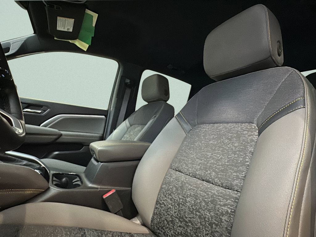 Used 2024 Chevrolet Colorado ZR2 w/ Technology Package image 9