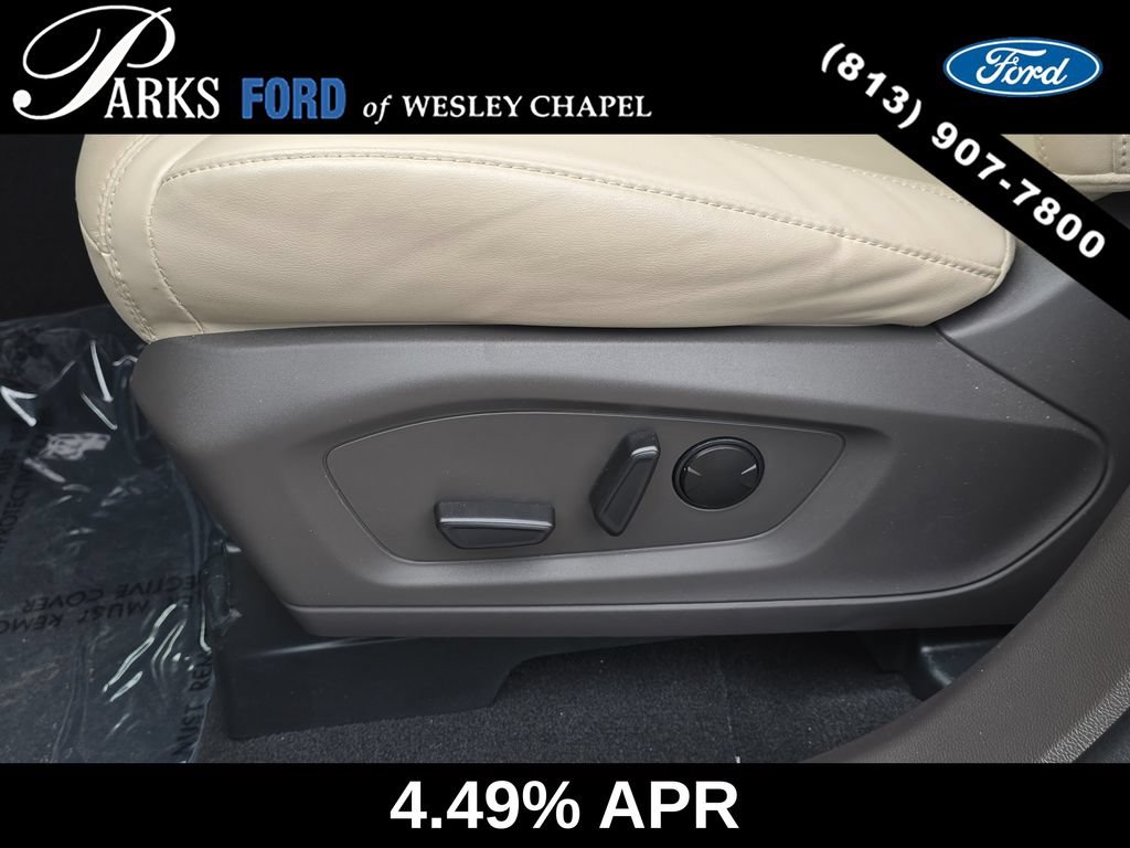 Certified 2024 Ford Explorer Platinum w/ Technology Package AWD/4WD image 20