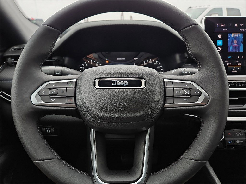 New 2026 Jeep Compass Latitude image 30