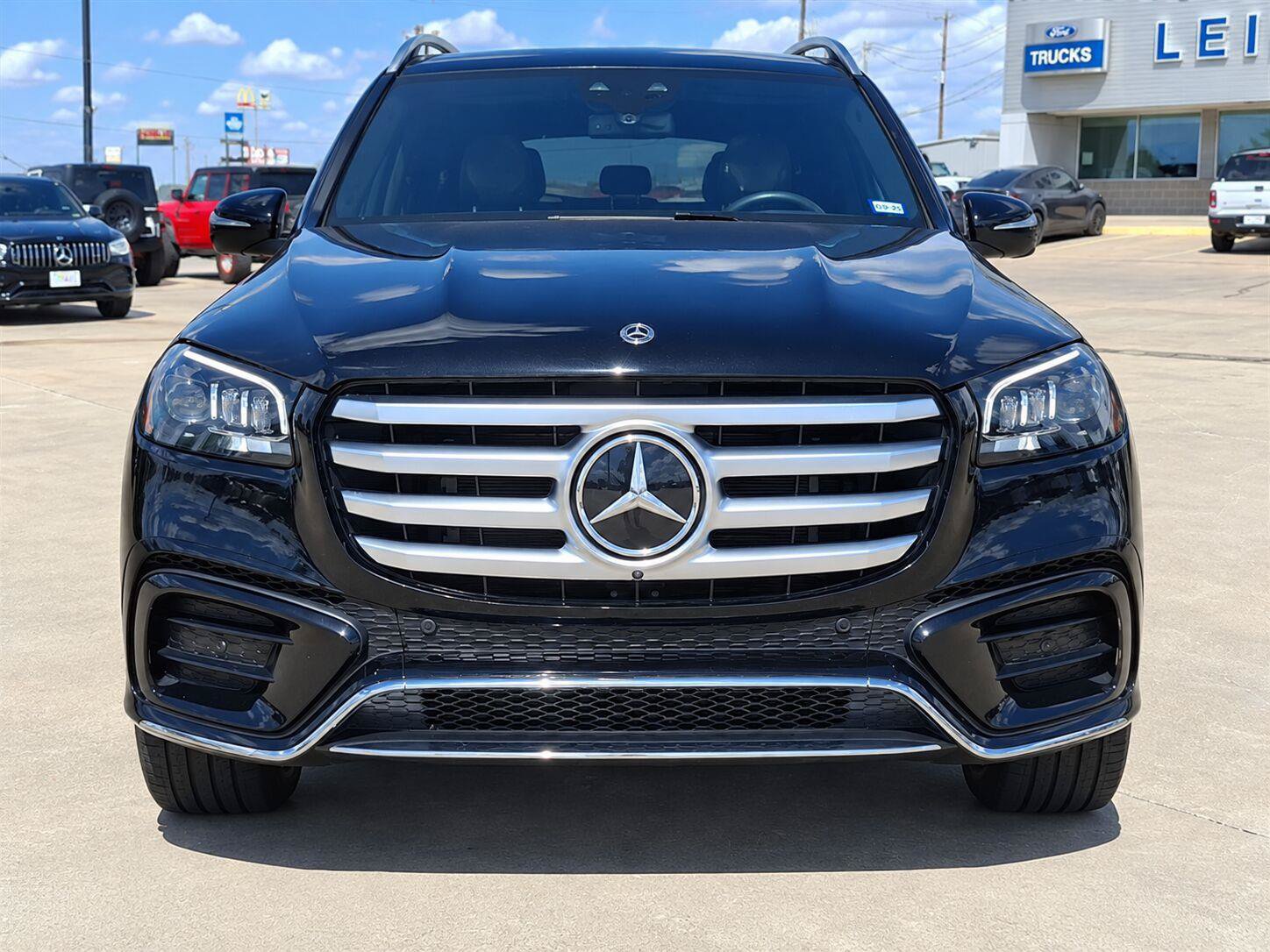 Used 2024 Mercedes-Benz GLS 450 4MATIC image 21