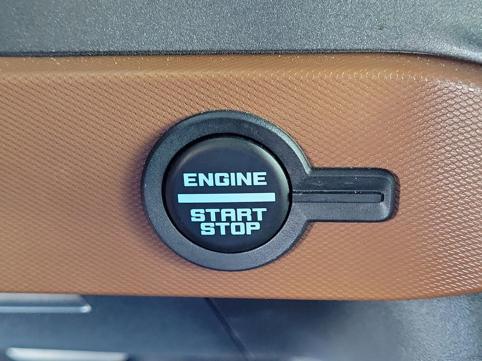 Certified 2024 Ford Bronco Outer Banks AWD/4WD image 30