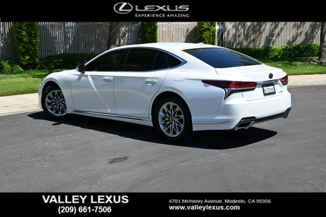 Used 2019 Lexus LS 500 w/ Accessory Package (Z2) RWD image 4