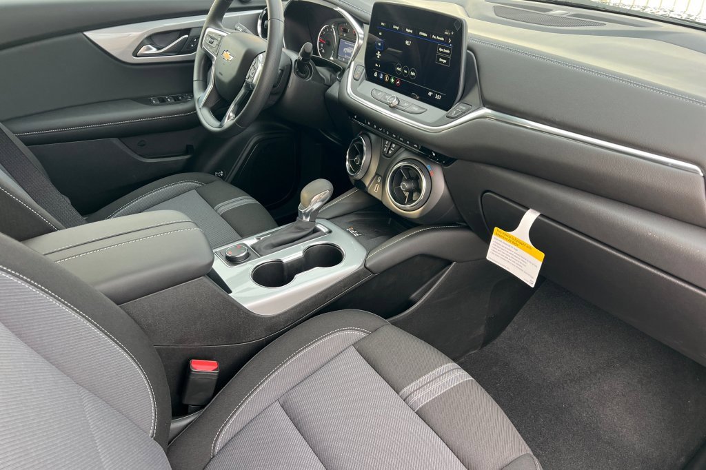 New 2026 Chevrolet Blazer LT w/ Convenience Package image 13