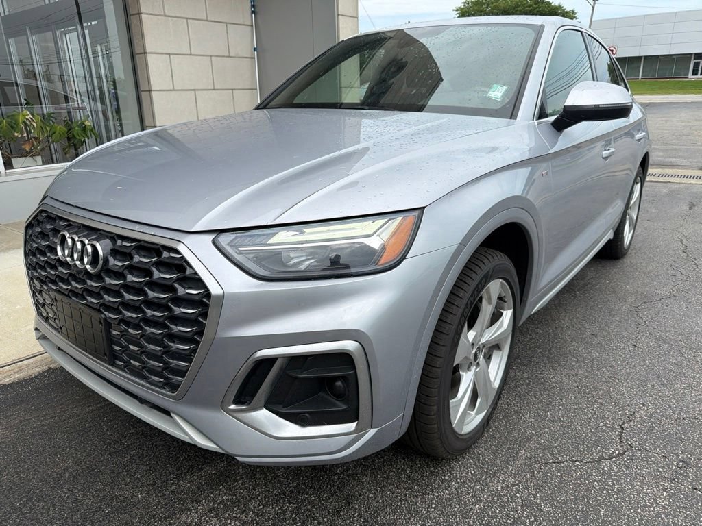Used 2023 Audi Q5 2.0T Premium w/ Convenience Package AWD/4WD image 5
