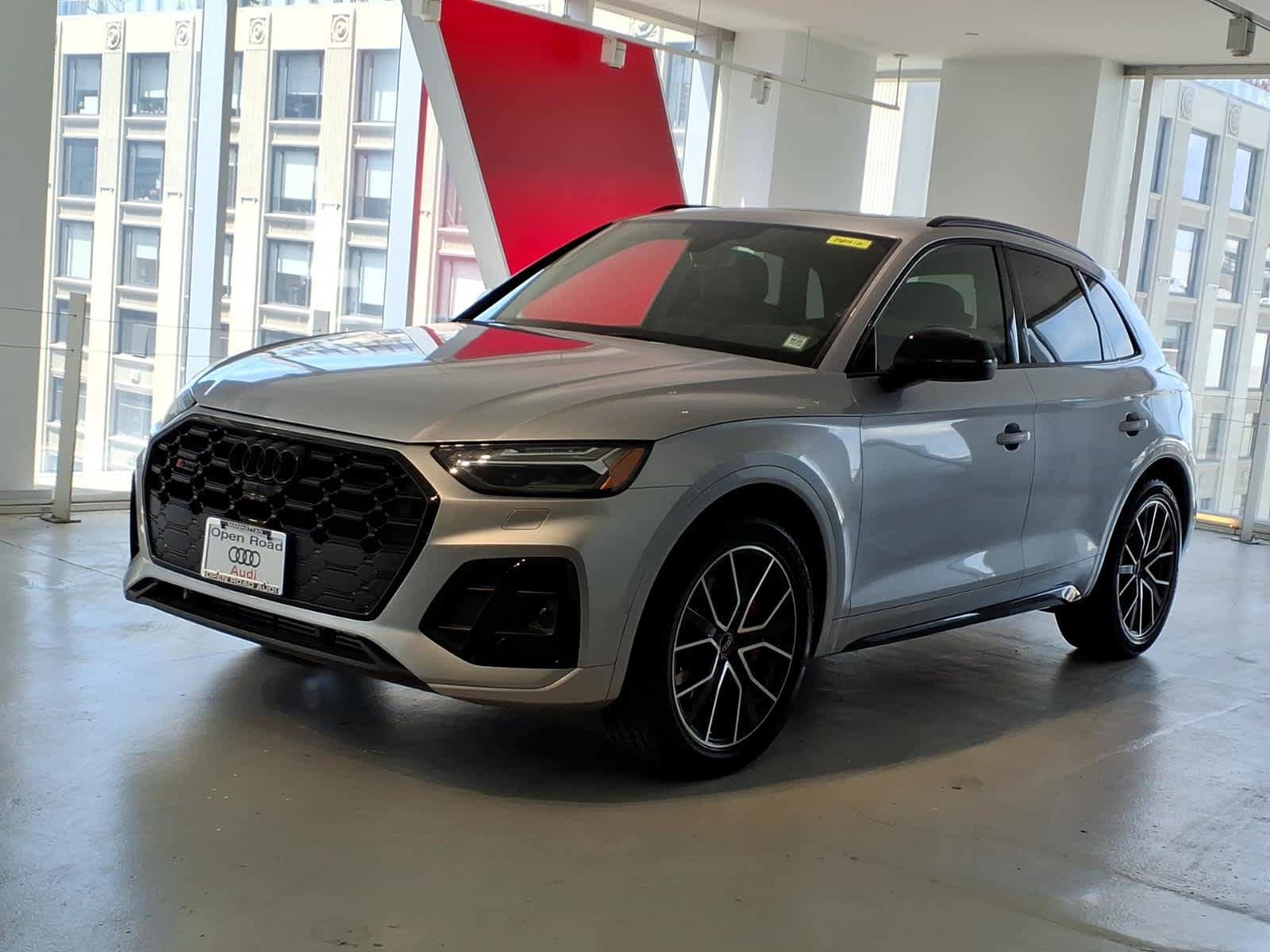 Used 2023 Audi SQ5 Prestige w/ Prestige Package AWD/4WD image 1