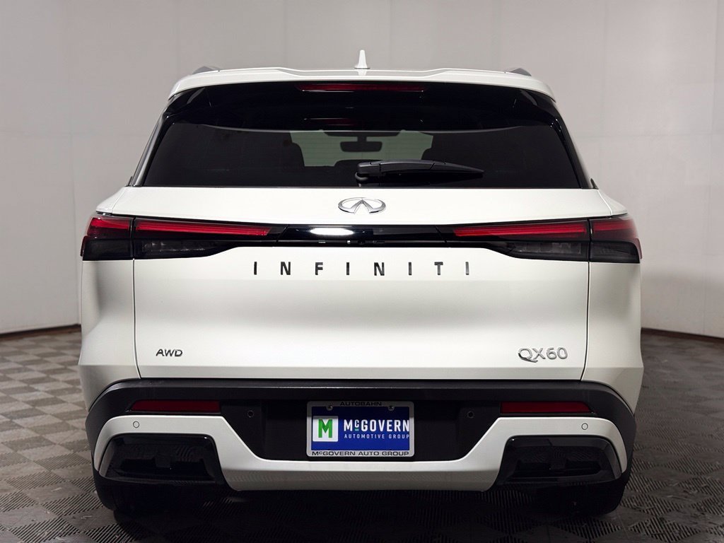 Used 2023 INFINITI QX60 Luxe AWD/4WD image 5