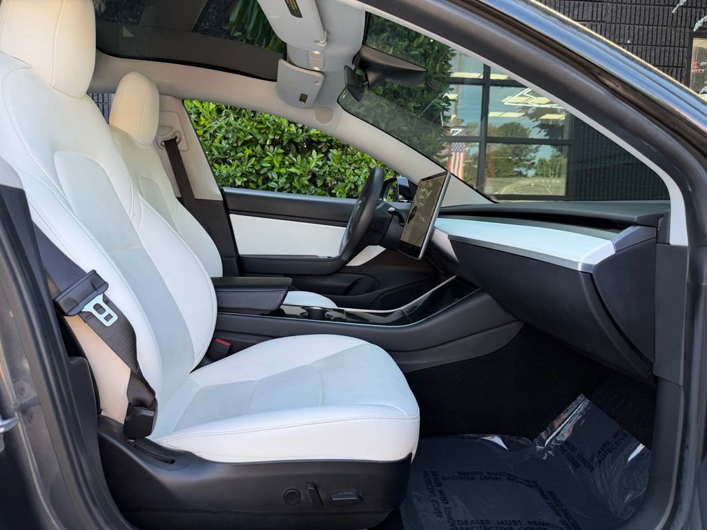 Used 2020 Tesla Model 3 Long Range AWD/4WD image 33