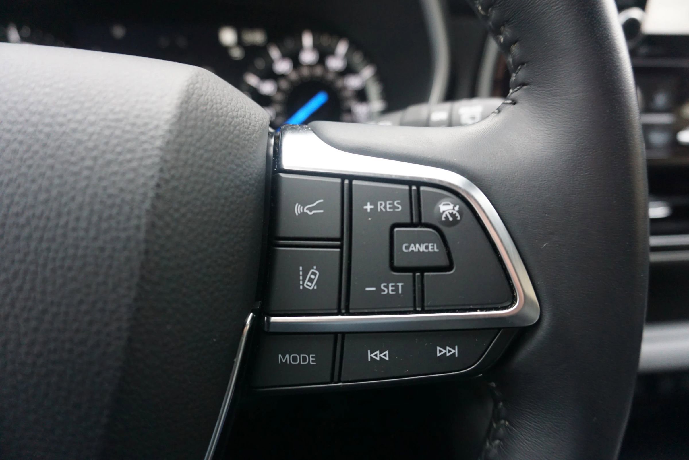 Used 2021 Toyota Highlander XLE image 38