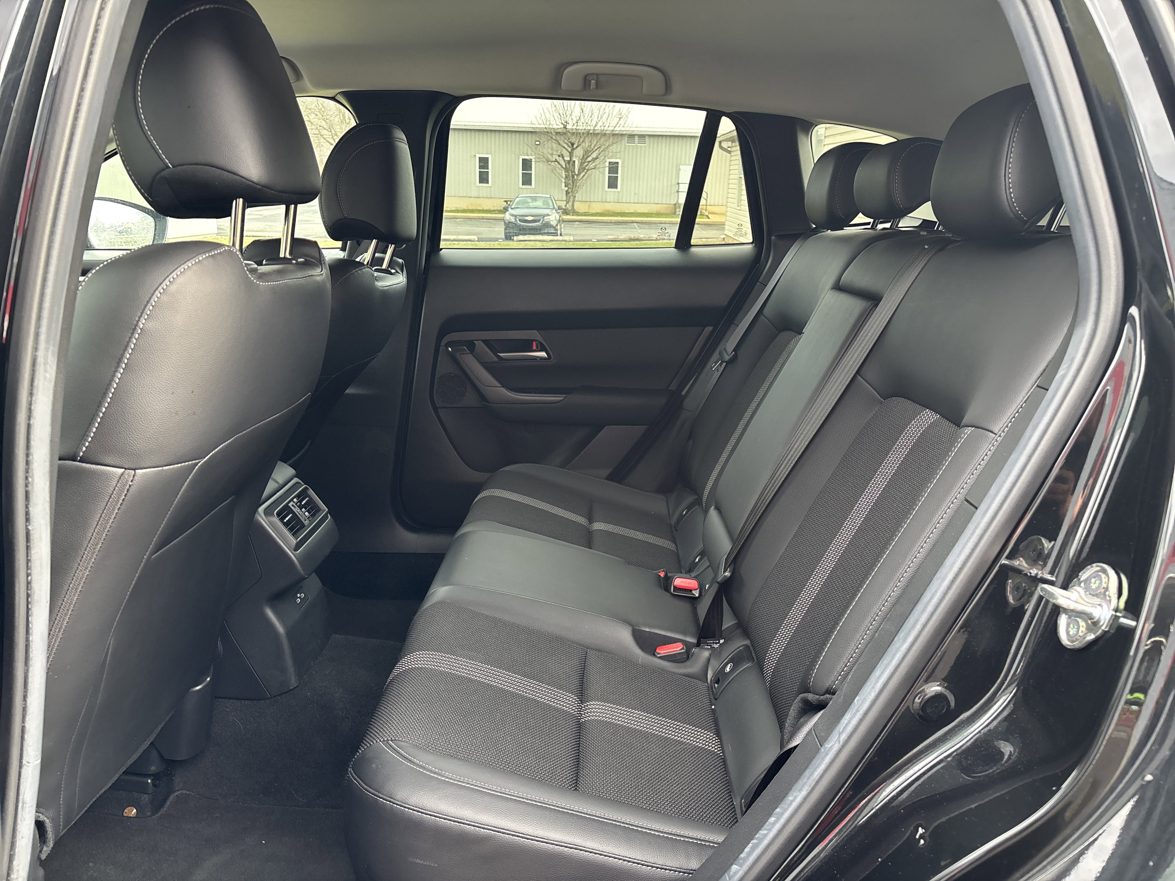 Used 2025 MAZDA CX-50 AWD 2.5 S w/ Preferred Package image 14