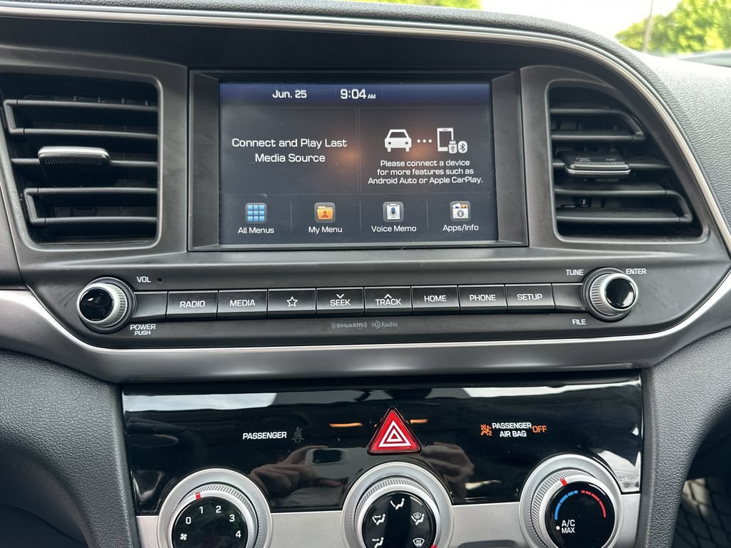 Used 2019 Hyundai Elantra SEL w/ Cargo Package FWD image 11