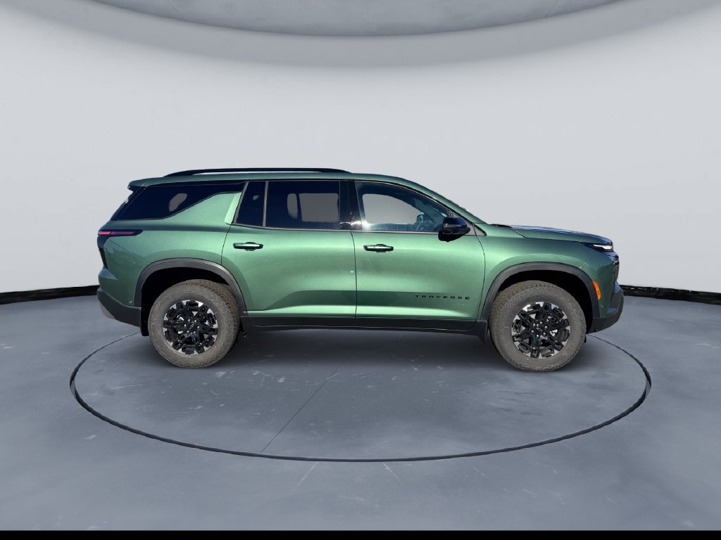 New 2027 Chevrolet Traverse Z71 w/ Enhanced Driving Package AWD/4WD image 2