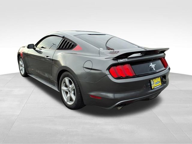 Used 2016 Ford Mustang Coupe image 5