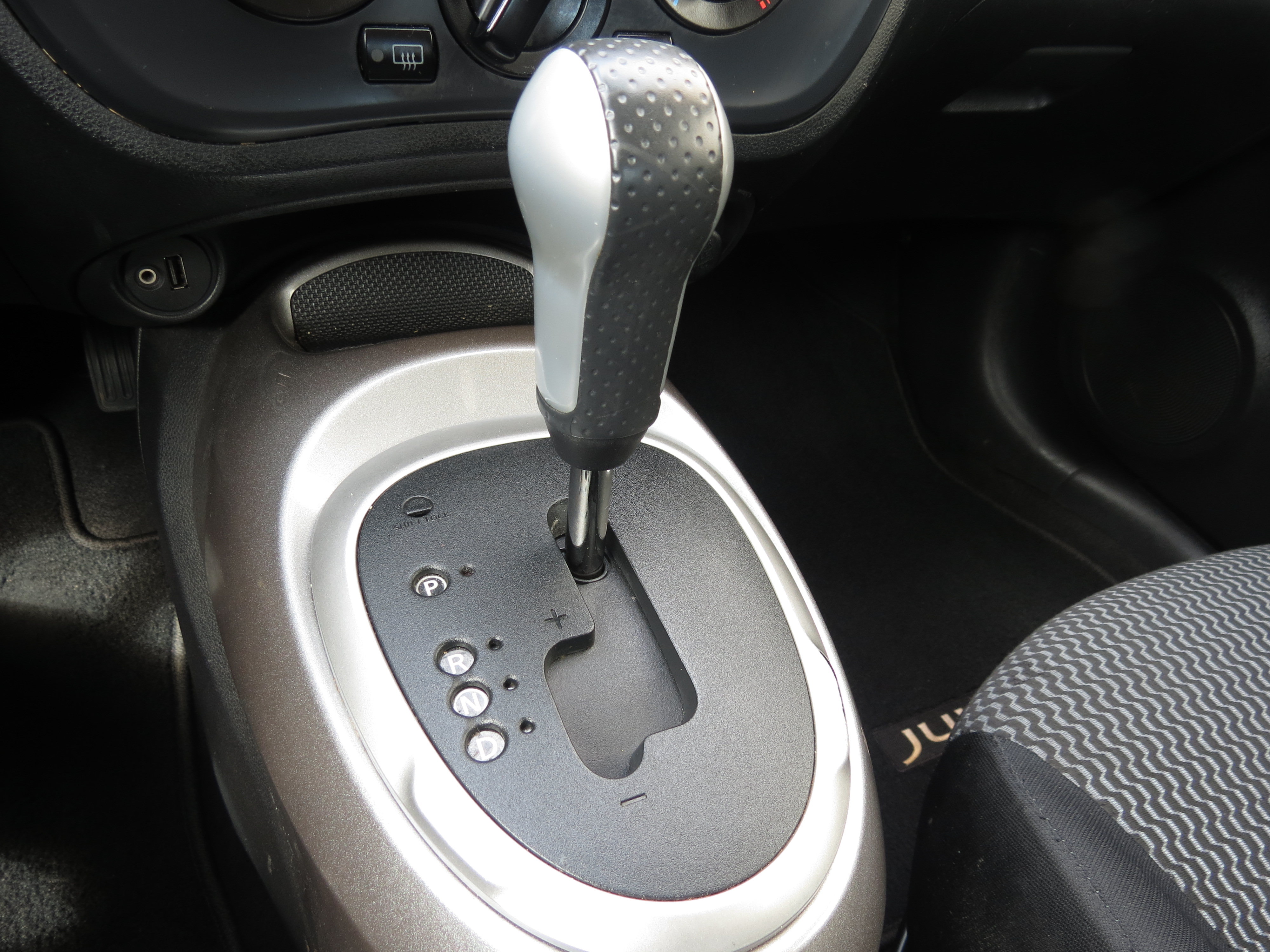 Used 2016 Nissan Juke S AWD/4WD image 21