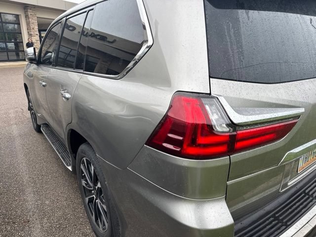Used 2021 Lexus LX 570 4WD w/ Sport Package image 4