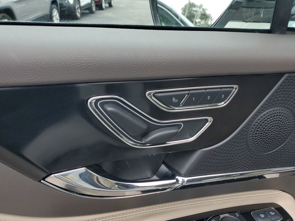 Used 2024 Lincoln Corsair Reserve image 13