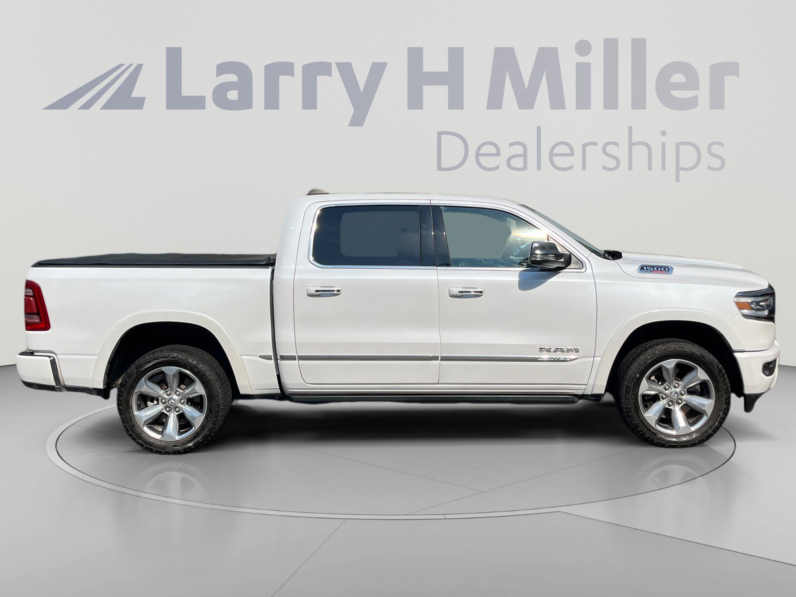 Used 2021 RAM 1500 Limited AWD/4WD image 6