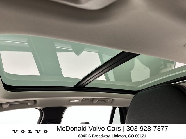 Certified 2024 Volvo XC90 B6 Plus AWD/4WD image 22