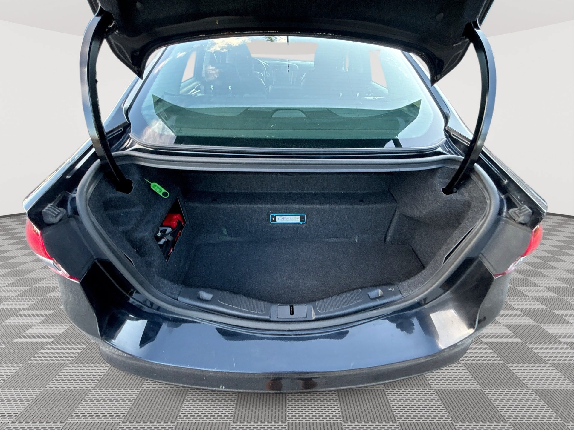 Used 2018 Ford Fusion Energi Titanium FWD image 22
