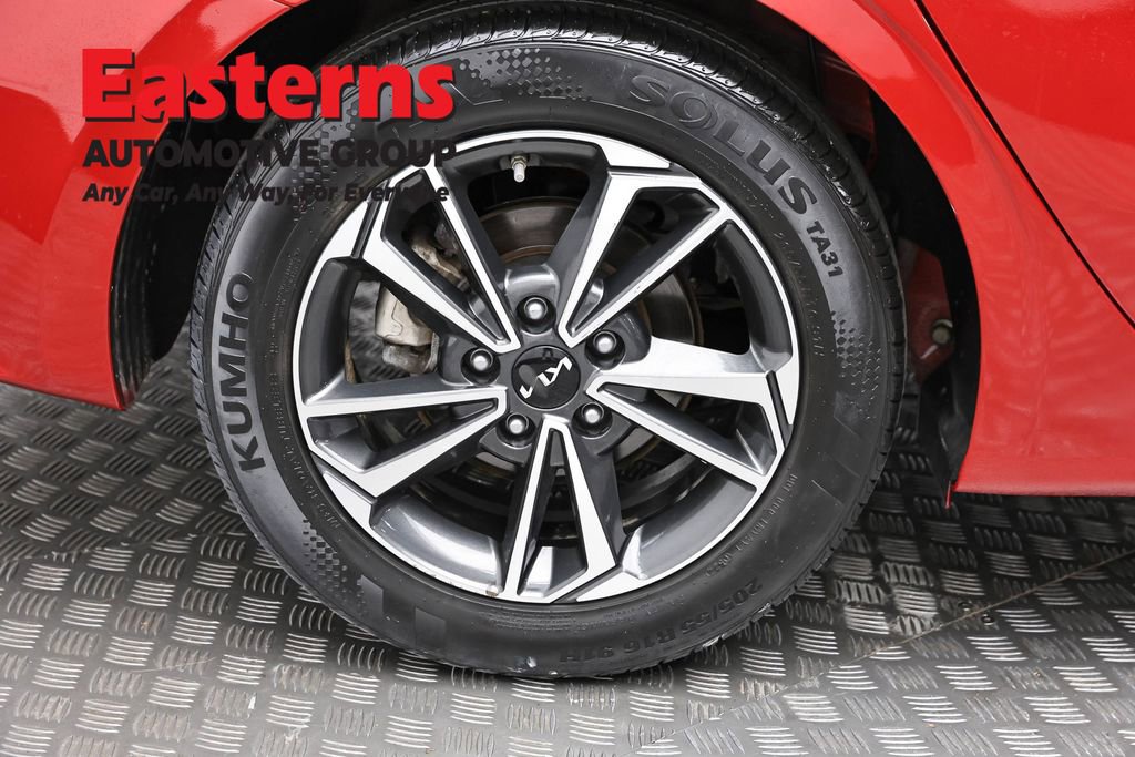 Used 2024 Kia Forte LXS FWD image 29