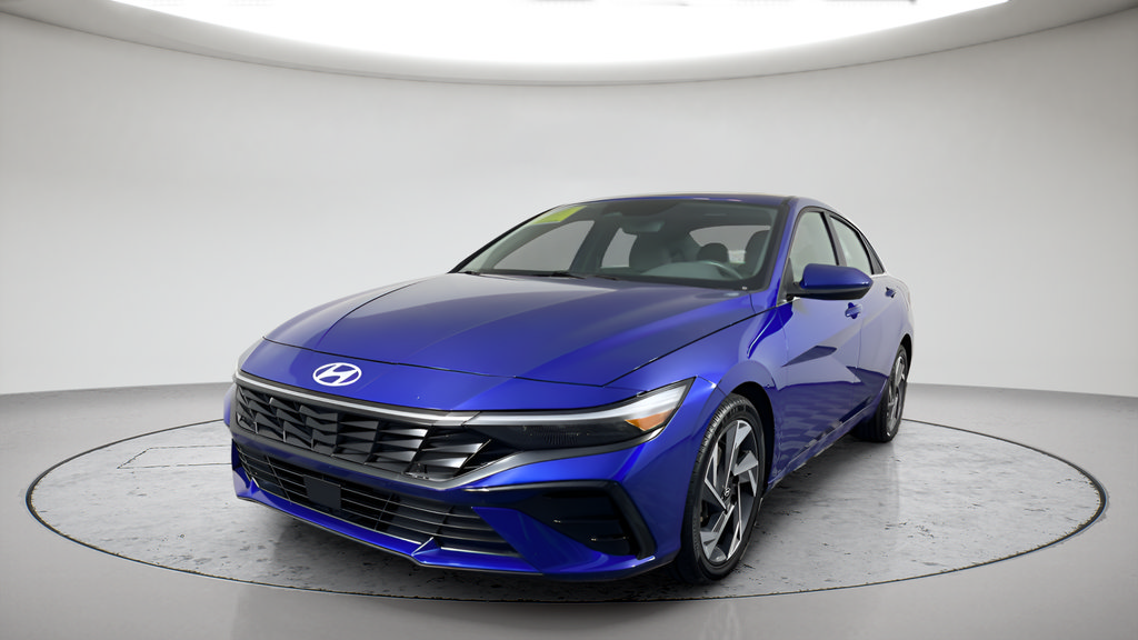 Used 2025 Hyundai Elantra SEL FWD image 7