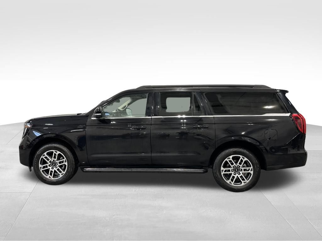 Used 2025 Ford Expedition Max Active image 4