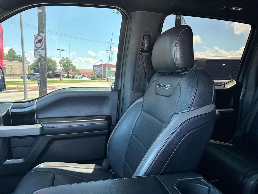 Used 2018 Ford F150 Raptor w/ Equipment Group 802A Luxury AWD/4WD image 18