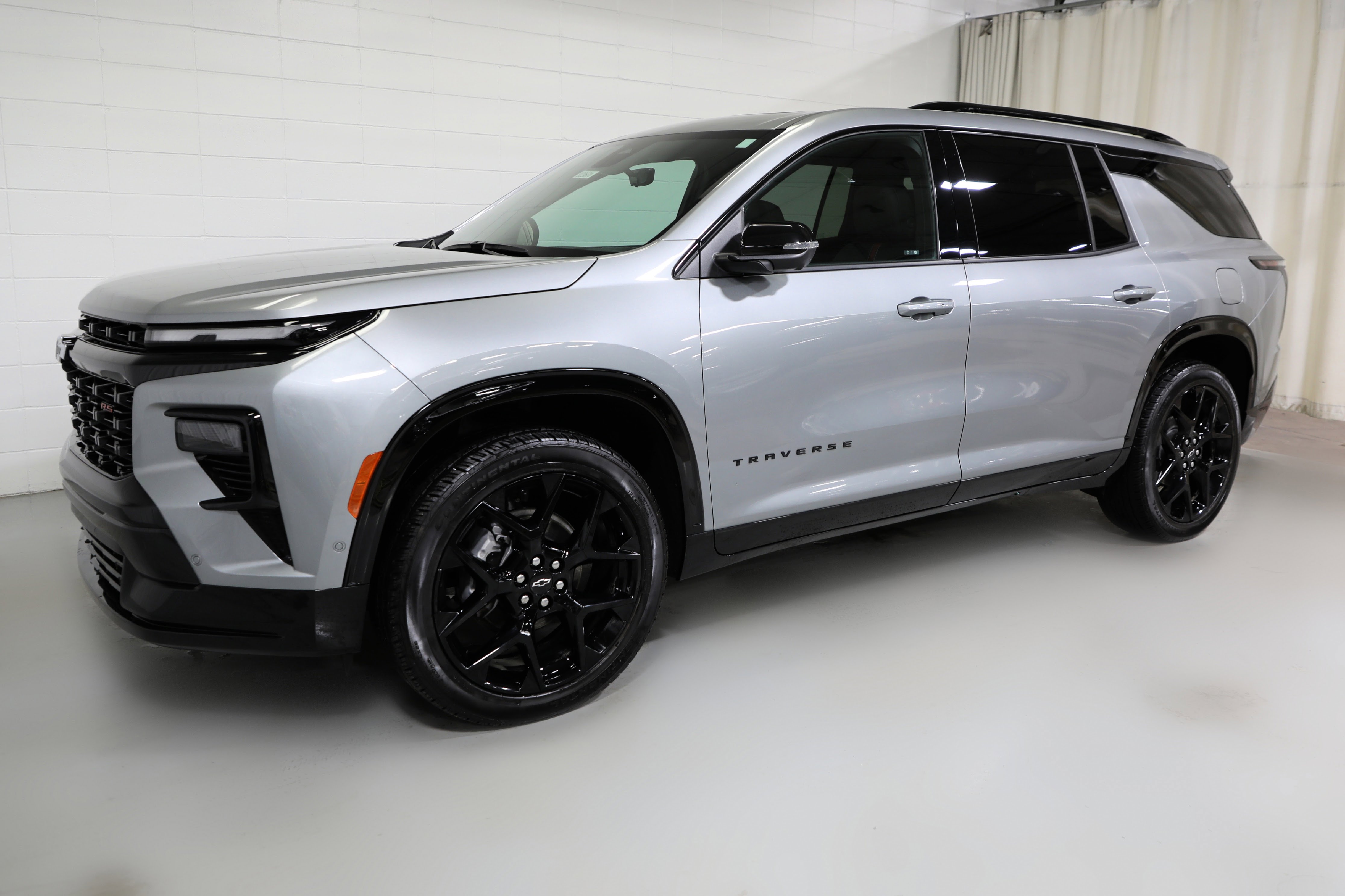 Used 2024 Chevrolet Traverse RS w/ LPO, Floor Liner Package image 13