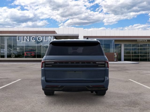 New 2026 Lincoln Navigator L Premier AWD/4WD image 5