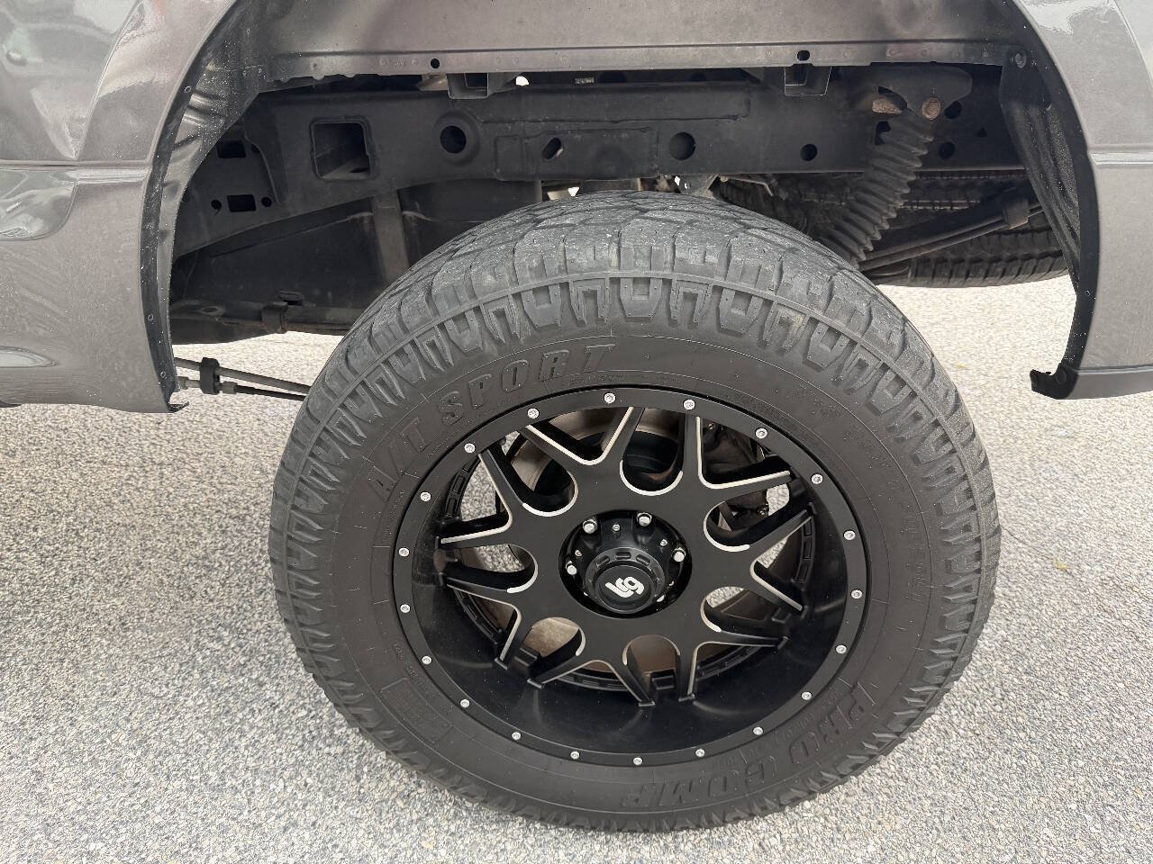 Used 2017 Ford F150 XLT AWD/4WD image 24