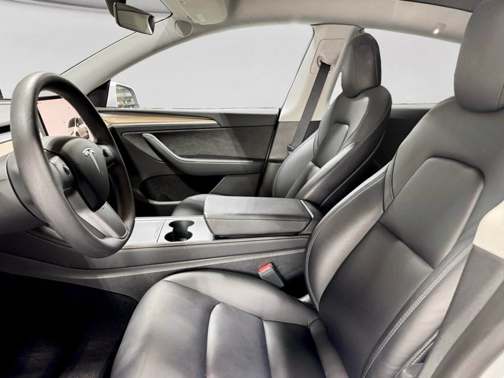 Used 2022 Tesla Model Y Performance image 15