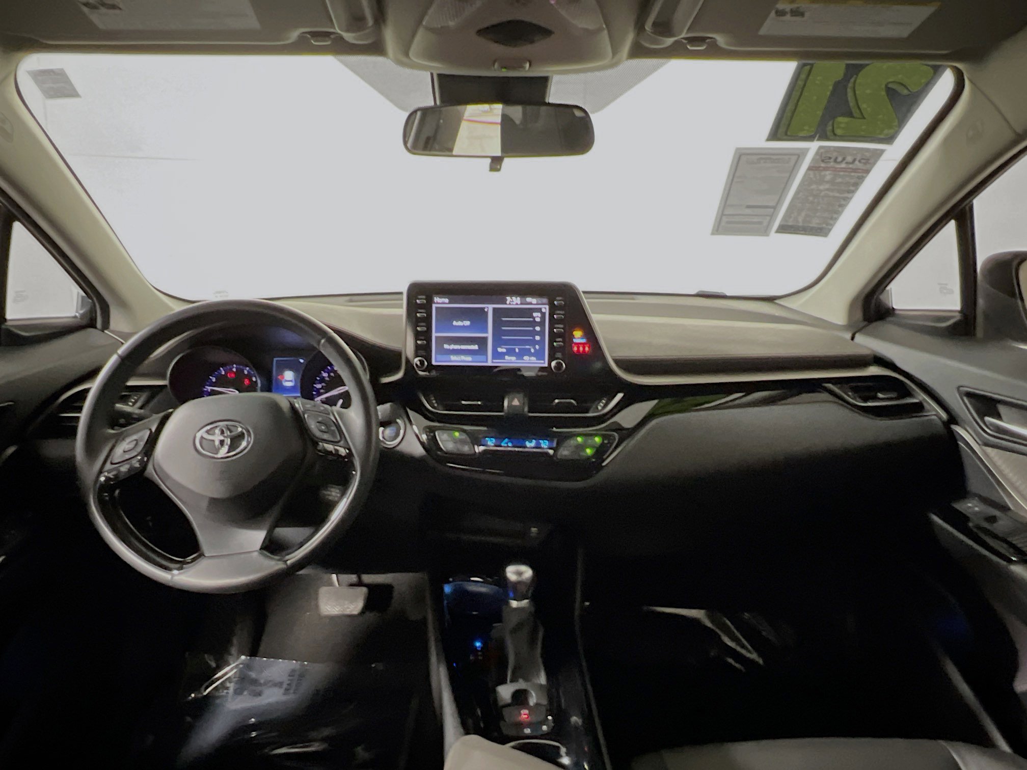 Used 2021 Toyota C-HR Limited image 30