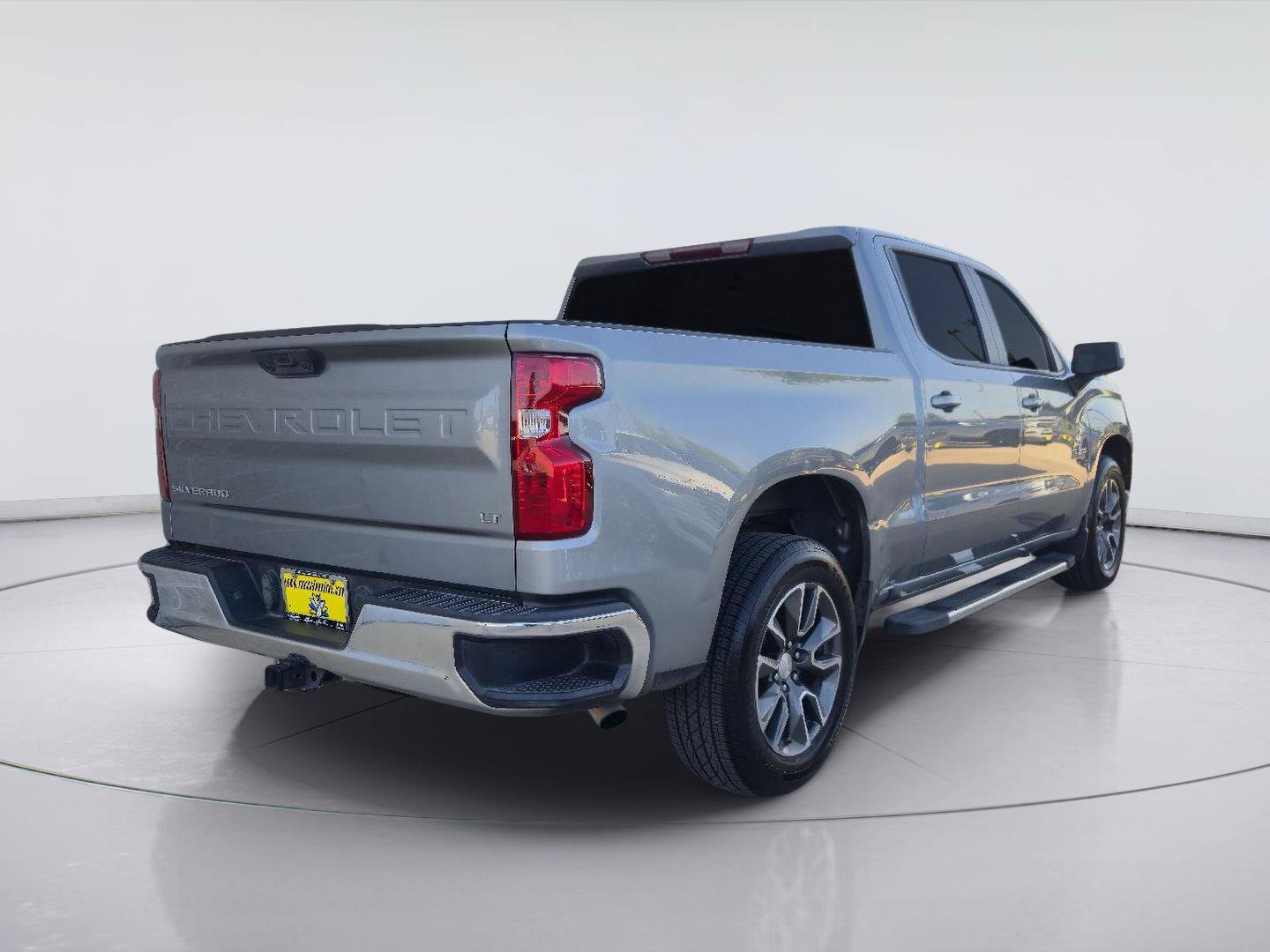 Used 2023 Chevrolet Silverado 1500 LT RWD image 5