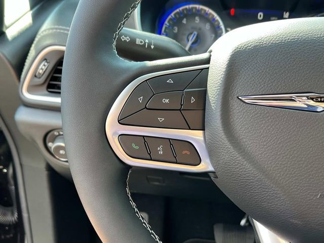 New 2026 Chrysler Pacifica Select FWD image 23