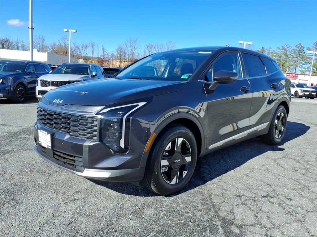 New 2026 Kia Sportage LX image 8