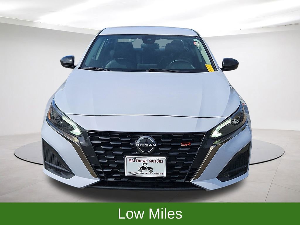 Used 2024 Nissan Altima 2.5 SR video 2