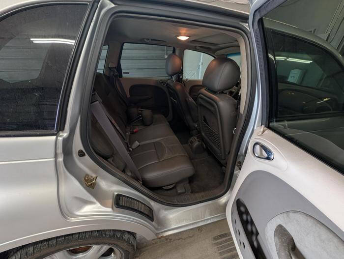 Used 2001 Chrysler PT Cruiser FWD image 27