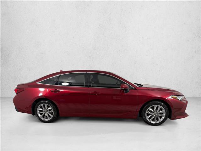 Used 2020 Toyota Avalon XLE FWD image 2