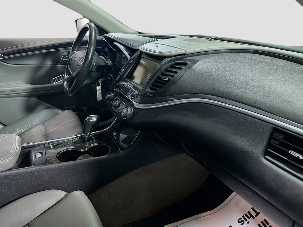 Used 2015 Chevrolet Impala LT image 23