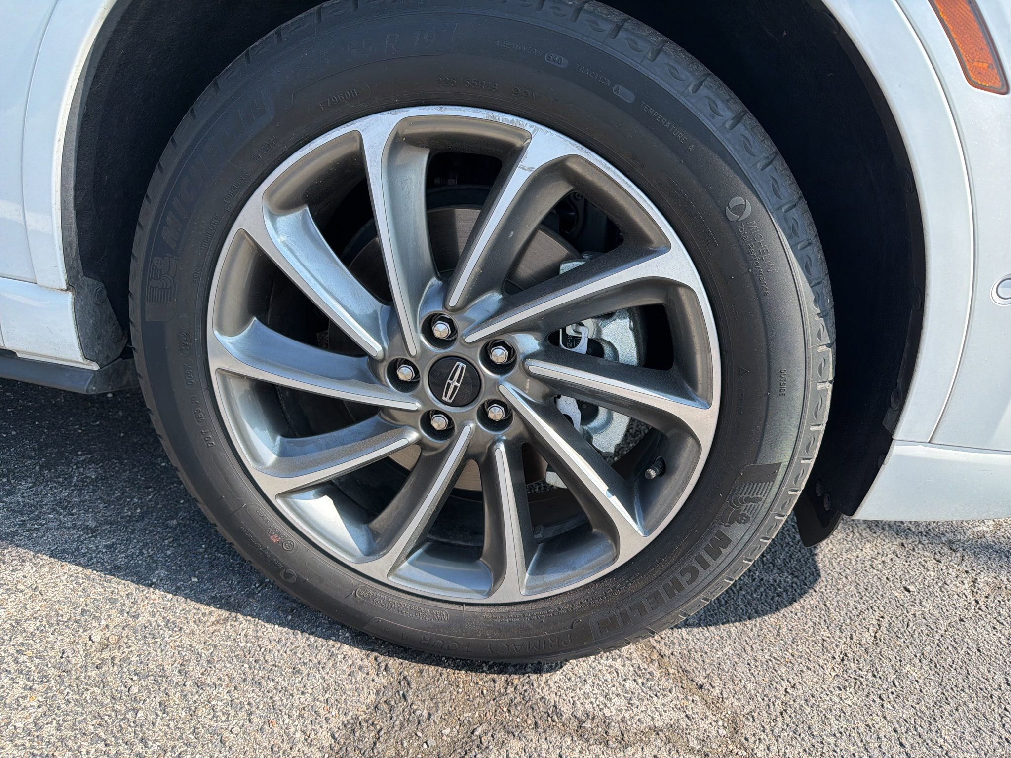 Certified 2022 Lincoln Corsair Grand Touring w/ Elements Technology Bundle image 4