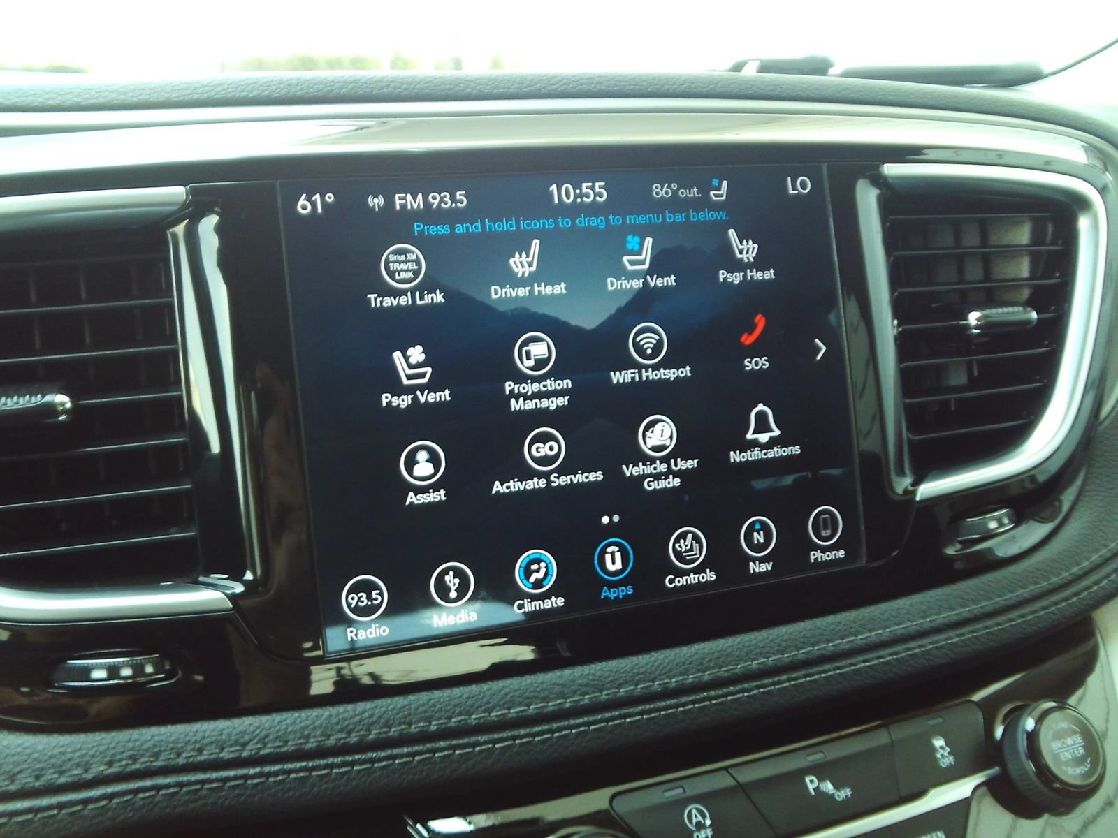 Used 2019 Chrysler Pacifica Limited w/ Tire & Wheel Group FWD image 17