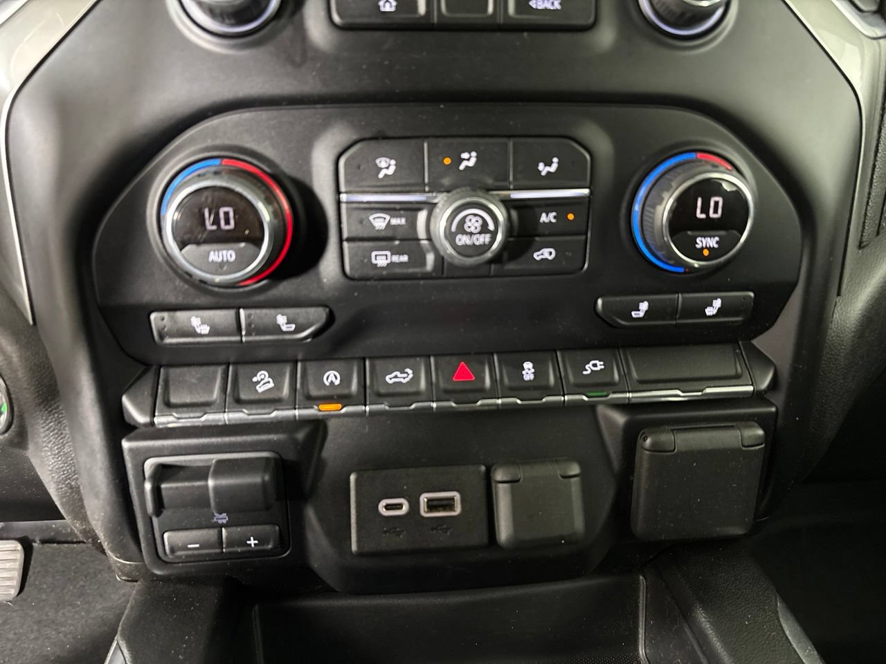 Used 2020 Chevrolet Silverado 1500 RST w/ All-Star Edition AWD/4WD image 19
