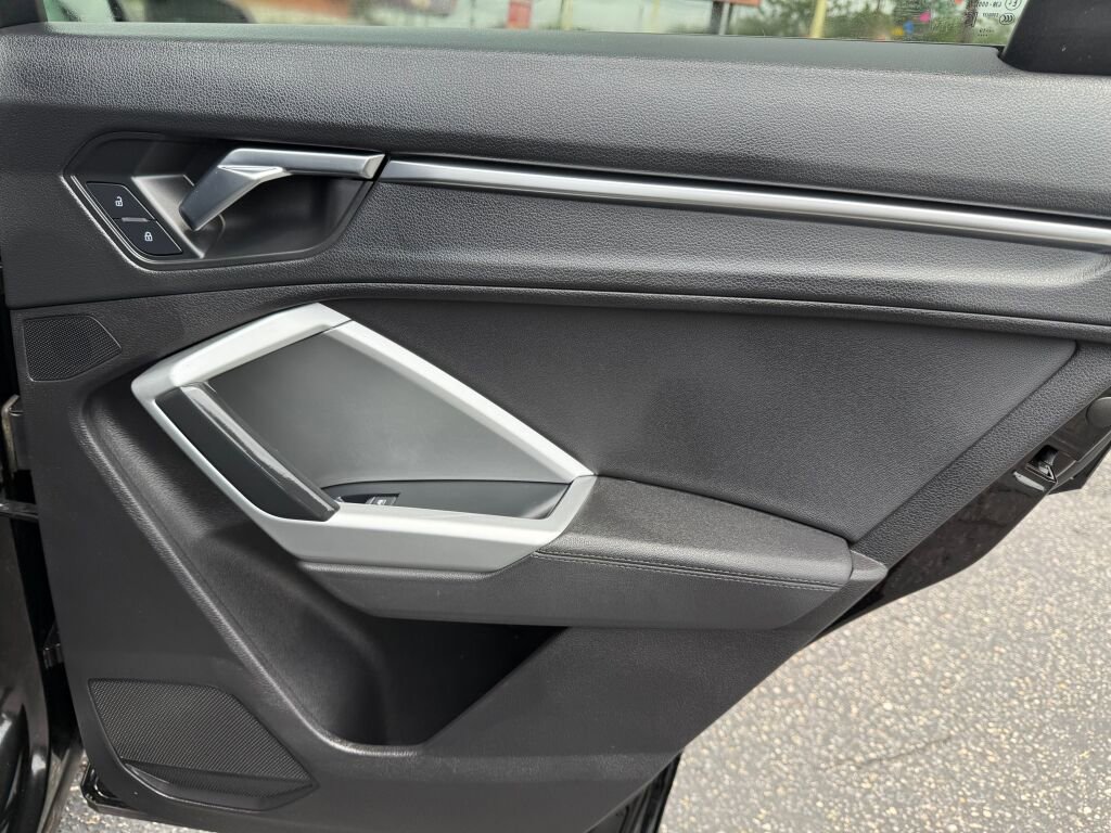 Used 2020 Audi Q3 2.0T Premium Plus image 25